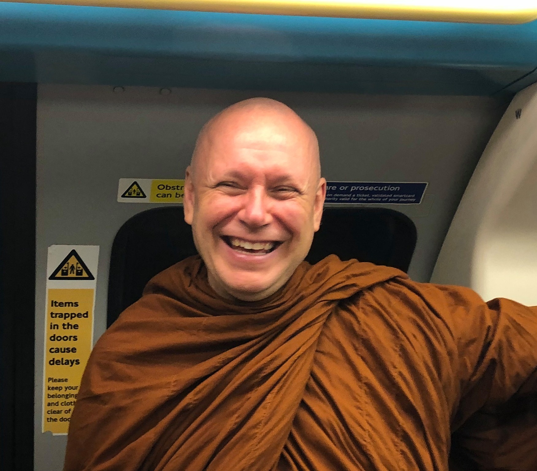 Aj-Bli-underground-train-3